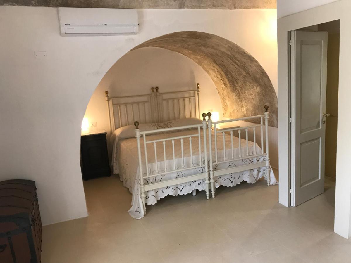 Tenuta Castelle Cutrofiano Eksteriør billede