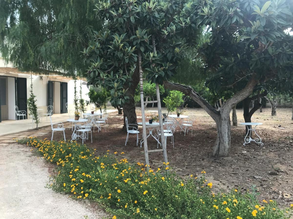 Tenuta Castelle Cutrofiano Eksteriør billede