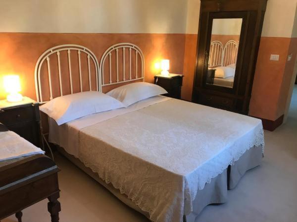 Tenuta Castelle Cutrofiano Eksteriør billede